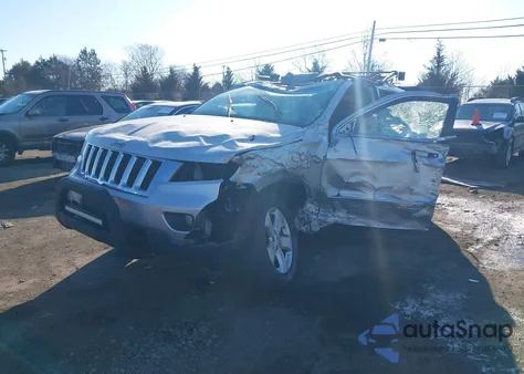 2013 Jeep Grand Cherokee Laredo z USA, uszkodzony, nr VIN 1C4RJFAG8DC634115